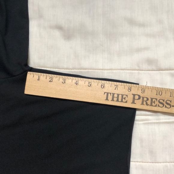 Long Sleeve Crop Top - Picture 6 of 7